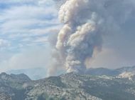 10 Wildfires Threaten the Pacific Crest Trail