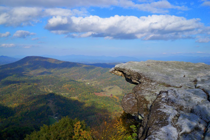 [Updated] Man Dies After 100-Foot Fall from McAfee Knob Summit