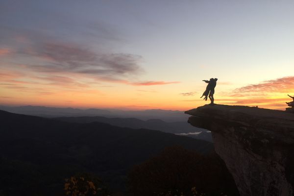 How I Thru-Hiked with a Golden Retriever