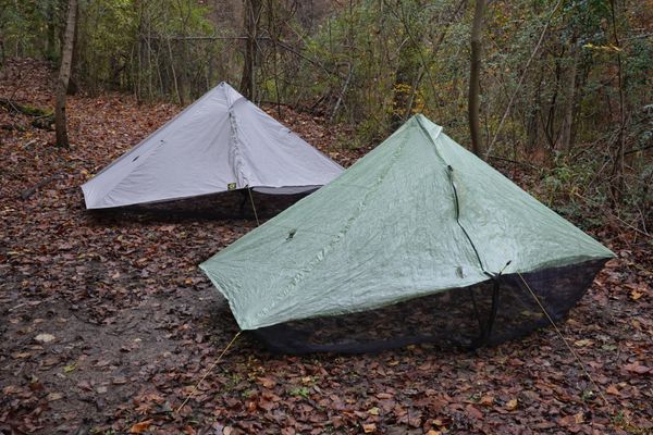 Six Moon Designs Deschutes Plus vs. Wild Oasis UL Tarp Review