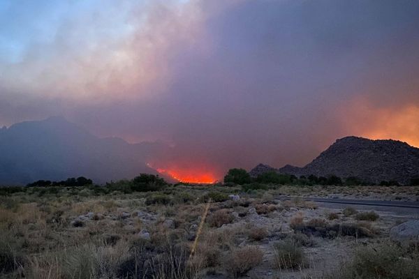 Inyo Creek Fire Closes Whitney Portal, Hikers Evacuated