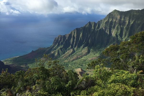 22 miles in 2 days on the Kalalau Trail, Day 1