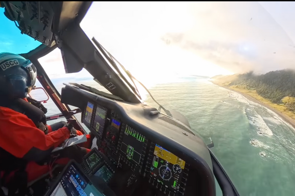 Lost Coast Trail Hiker Clings to Cliff Face by Trekking Poles for Over an Hour Before Getting Rescued