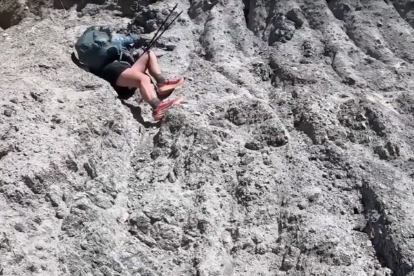 “I’m Falling!” Harrowing Video Shows PCT Hiker’s Rescue From Eroding Cliff Face Near Whitewater, CA