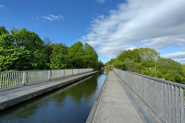 A Scottish Story – Day 8, sidestepping on the canals between the city and Linlithgow