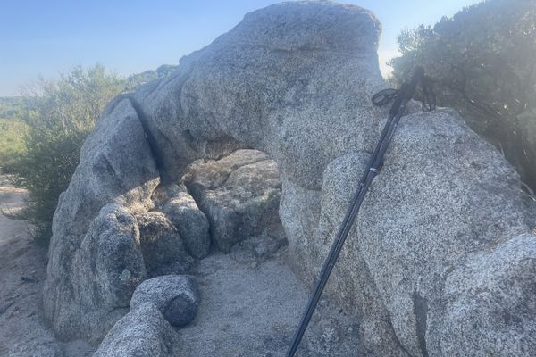Pole technique for long distance hikers (and ultrarunners too)
