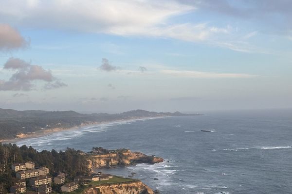 Oregon Coast Trail Day 6: Devils Punchbowl