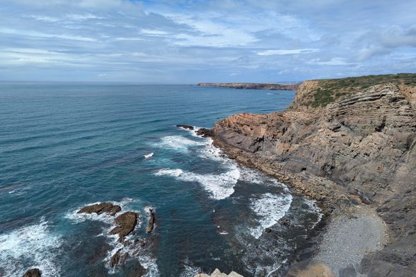 I Hiked from Carrapateira to Vila do Bispo and Got a Full Dose of Coastal Magic