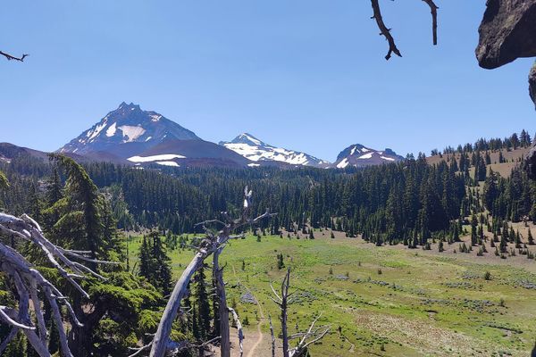 Maiden Peak Shelter: Am I an intruder?