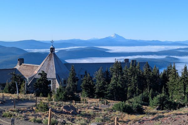 Timberline Lodge Ends Breakfast Buffet Popular With Generations of PCT Hikers