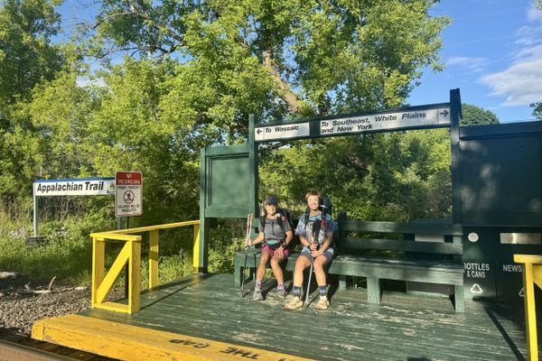 Hikers You Meet in Hostels: Breakfast Club Edition