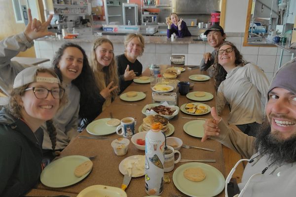 Ch. 112 – Big Breakfast & Being Chatty