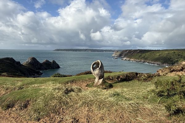 DAY 65 – Wales Coast Path > Sunshine!!