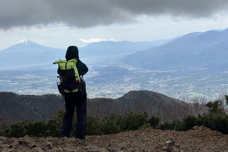Japan Southern Alps Traverse - Day 1 - The Trek